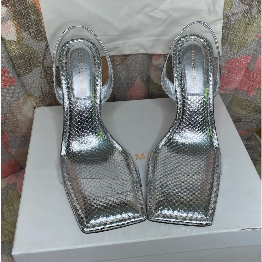 Good American Size 11 Silver Snake Comes With Dust Bag NIB